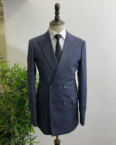Oyecouture double-breasted suit